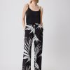 Comma Relaxed: Hose Mit All-Over-Print Hosenanzuge