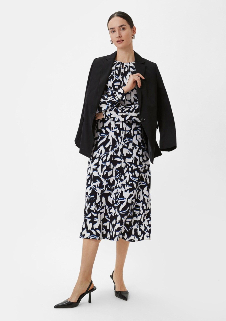 Comma Fliesendes Maxikleid Mit All-Over-Print Kleider